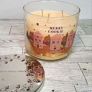 Bath &‎ Body Works 3 Wick Candle Merry Cookie NEW Natural Essential Oils